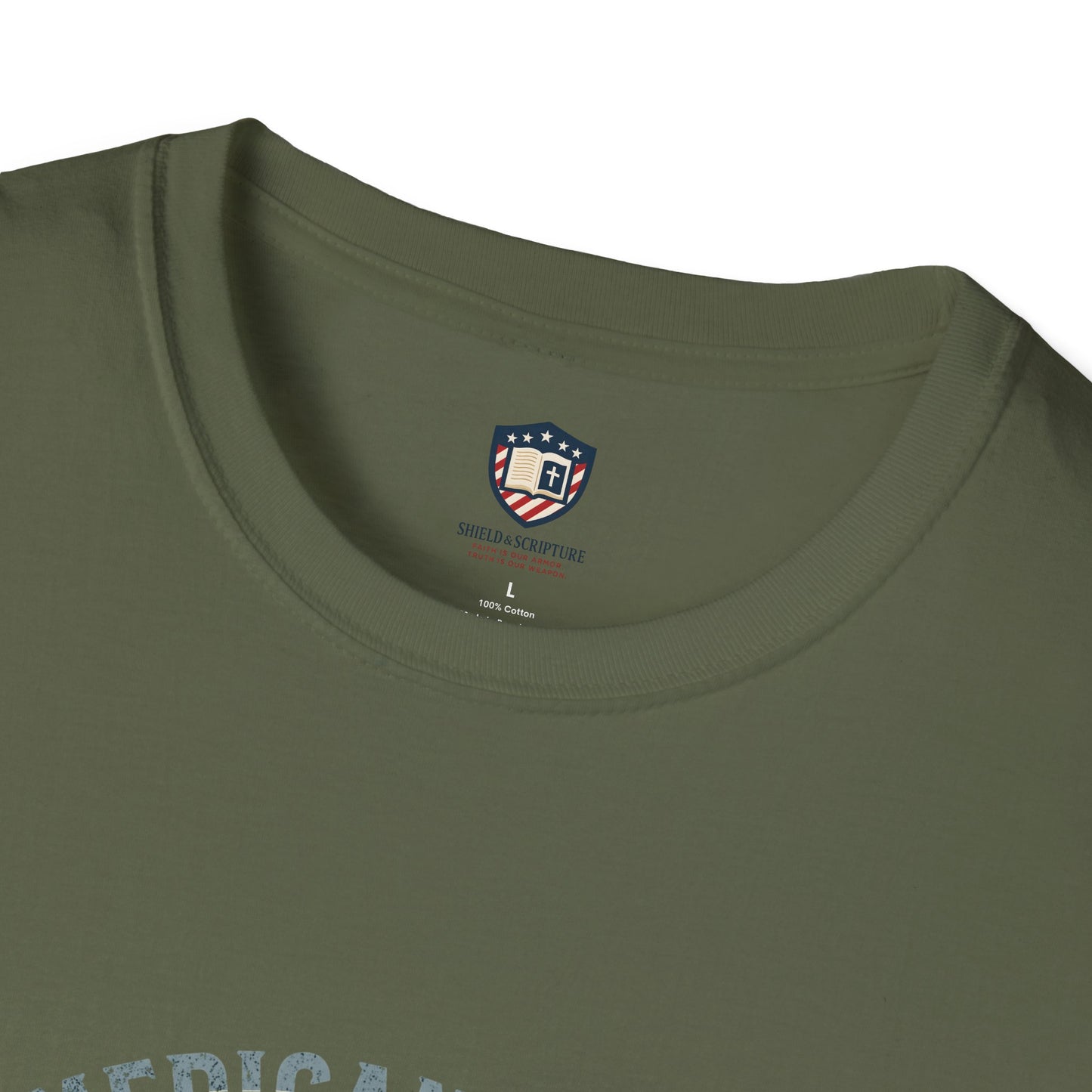 American Pride Eagle -Courage never Retreats Unisex T-Shirt